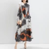 This dress for women exudes a sense of high-end fashion and elegance. It features printed lantern sleeves, loose, large-sized, semi-high-neck long skirt, a Middle Eastern style Specification image